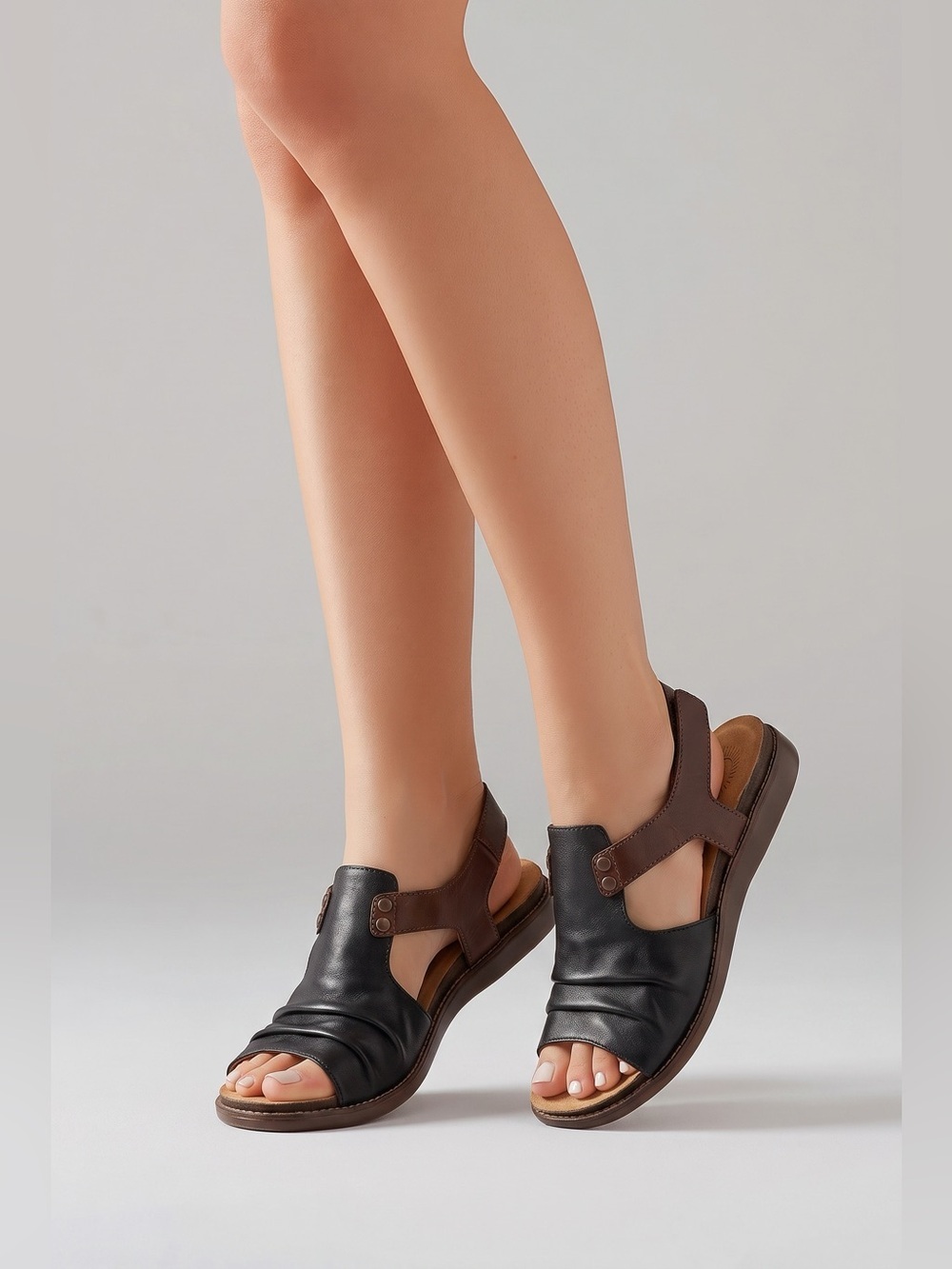 Brioso Asante Black Leather Flat Summer Sandals Sz/9.5 M  NWB